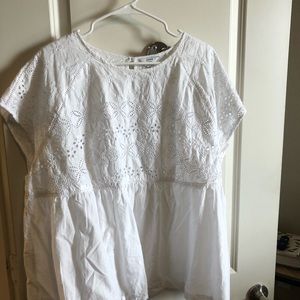 super cute crown and ivy shirt! 3X